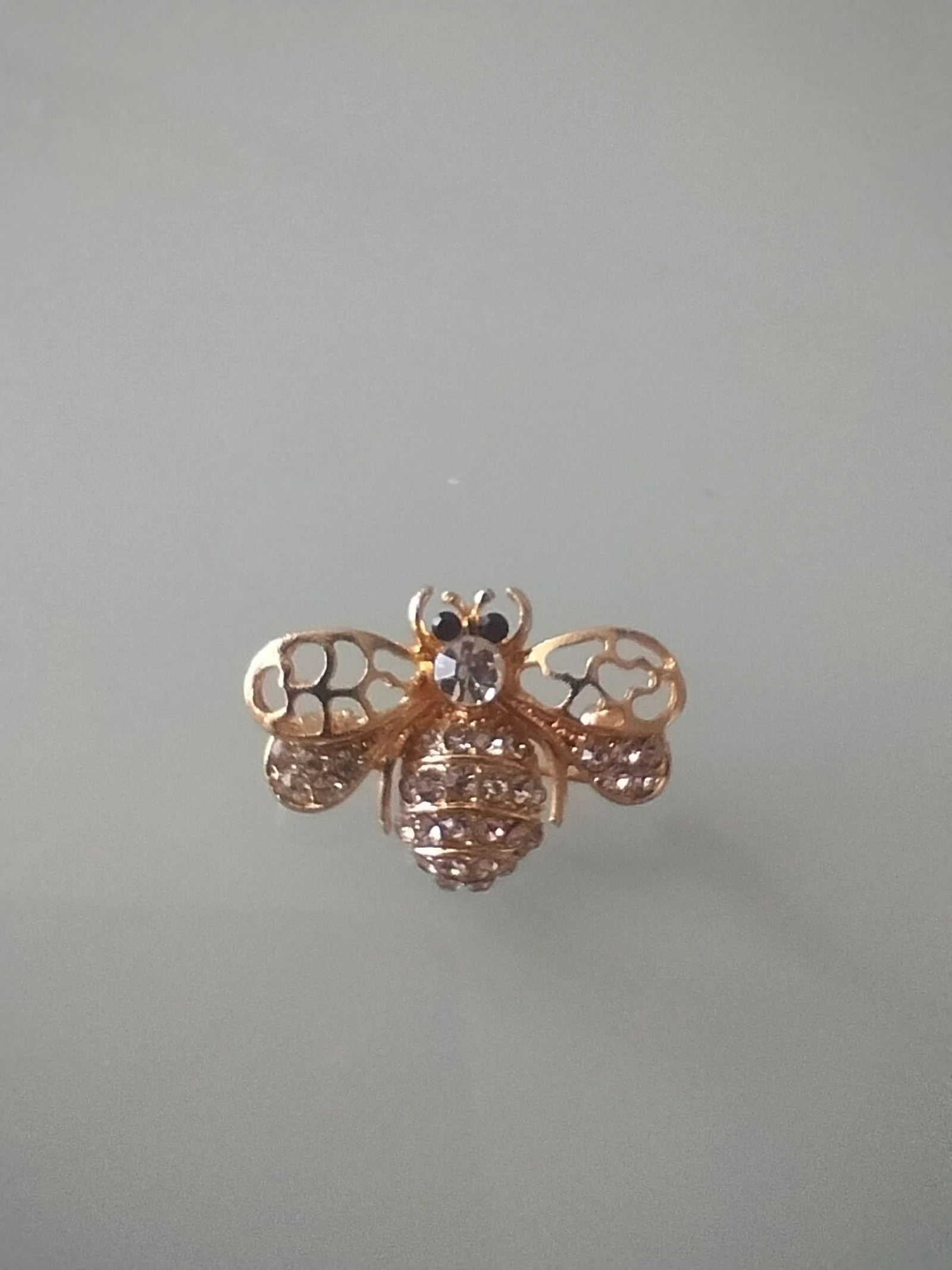 Broche Abelha Dourada com Cristais – photo 3